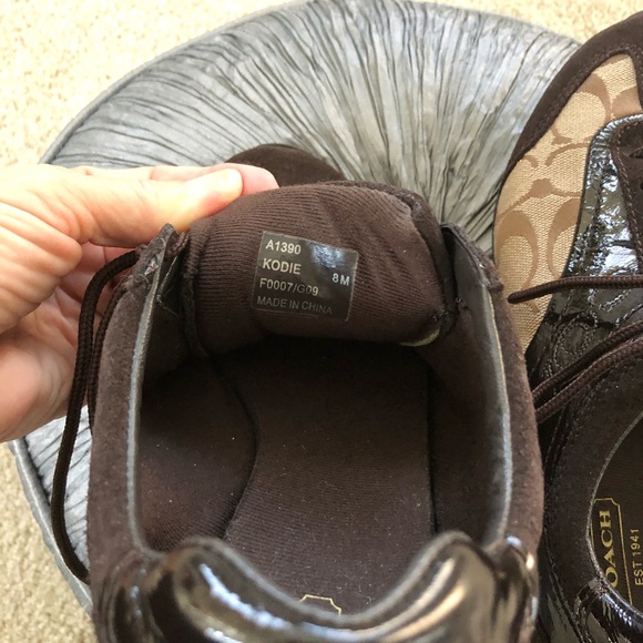 Coach sneakers size 8 excellent condition. - Picture 5 of 6